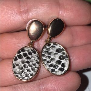 Elegant Gold and Black Dangle Earrings